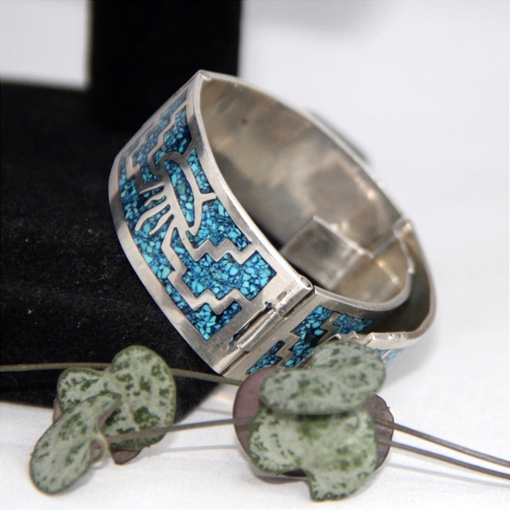 Vintage Taxco Mexico 925 Sterling Silver Turquoise Chip Inlay Hinged Cuff 49.3g
